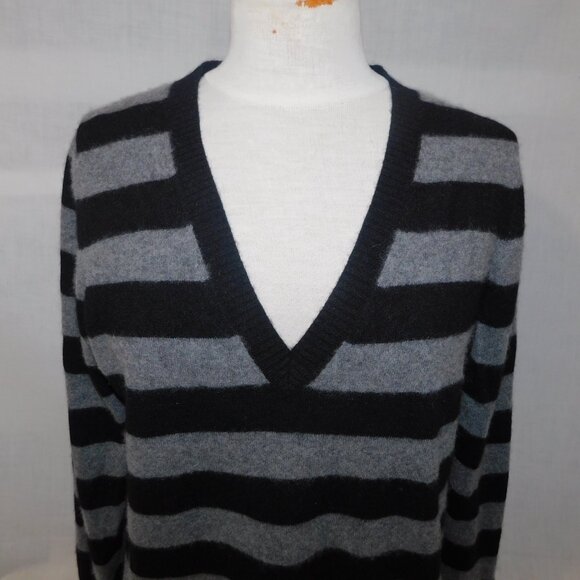 BAIA Womens L Black Gray Striped 100% Cashmere V Neck Sweater - Picture 2 of 11